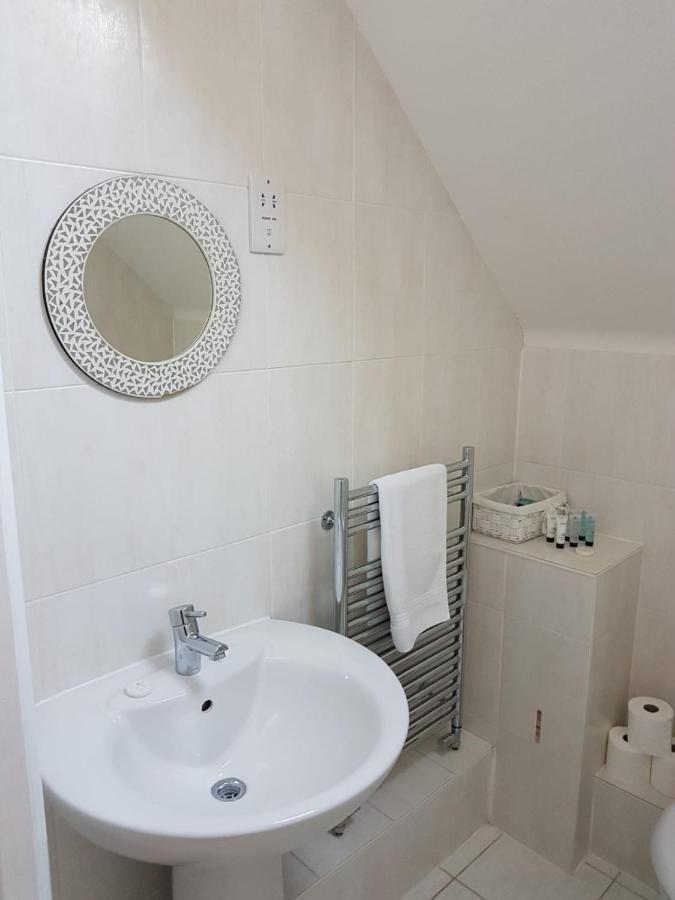 Villa Binfield Annexe Bracknell Esterno foto